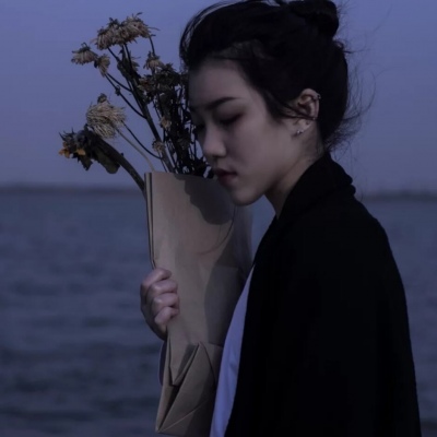 【越南语】Vang Trang Co Don (Dmixx 2022 Remix)